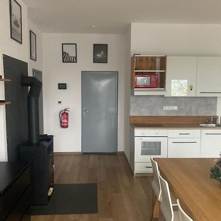 Klubovna u Kanálu KuK - apartman lux Racice  Exterior foto